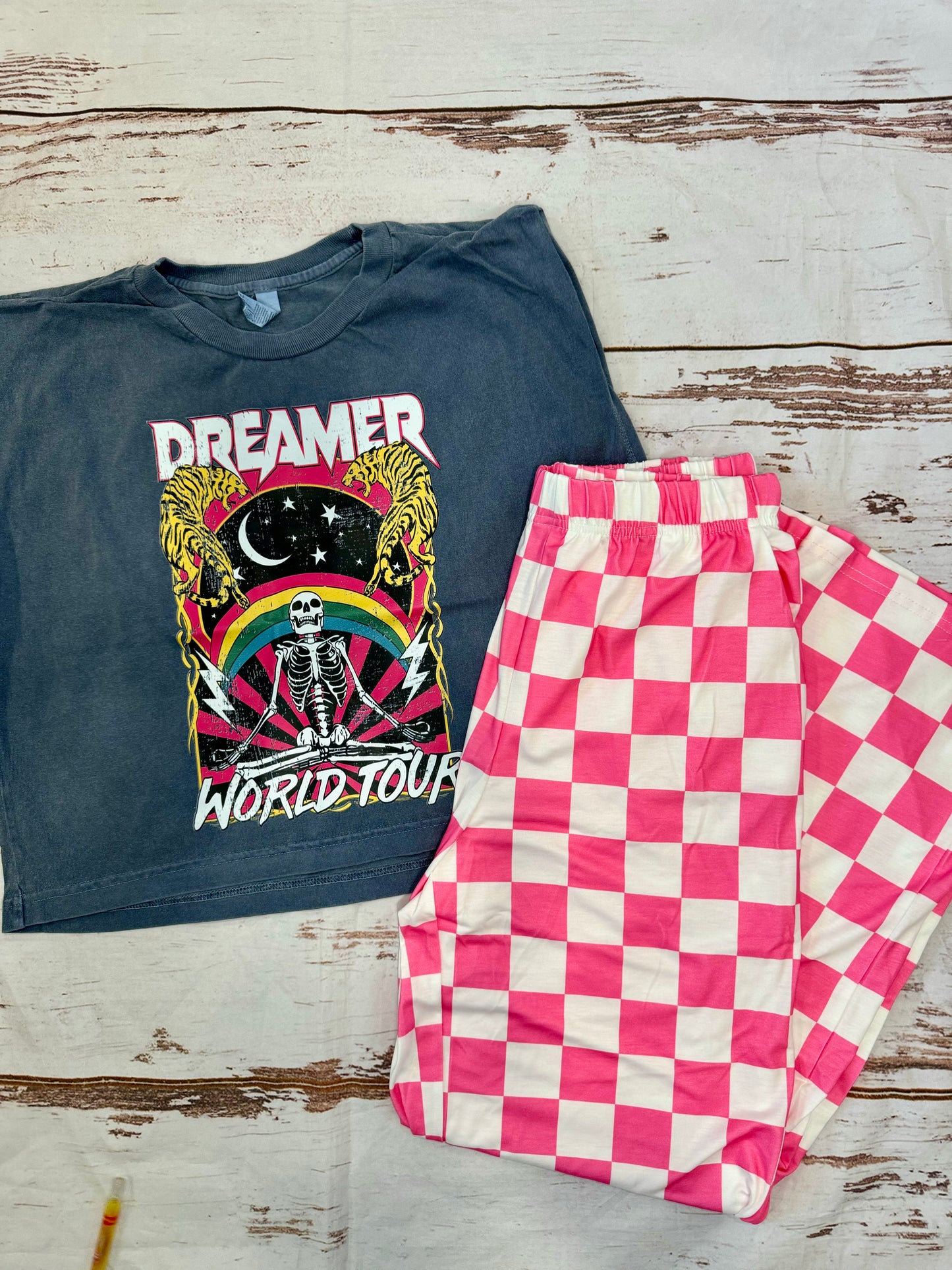 Dreamer World Tour Muscle Graphic