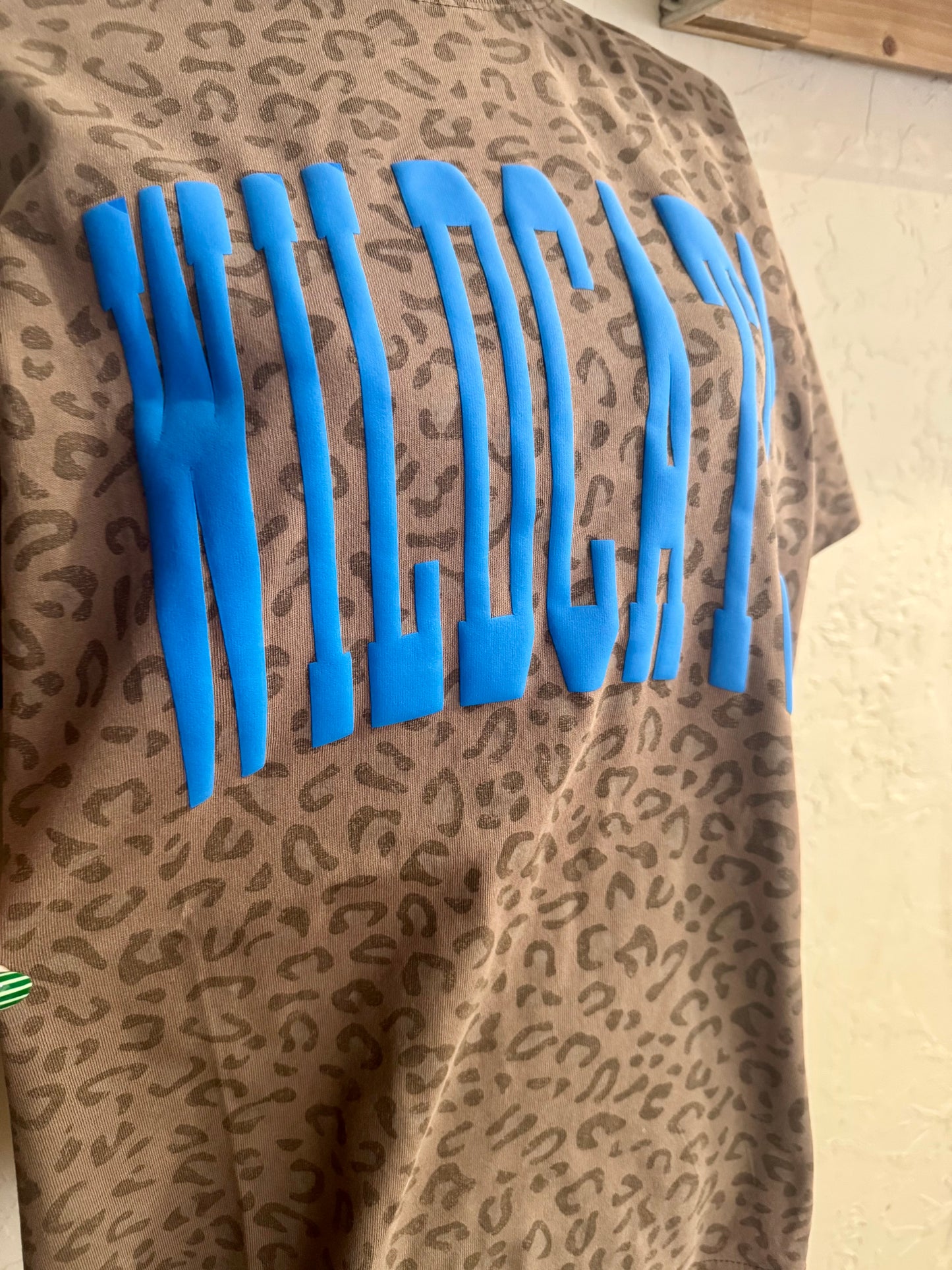 WILDCATS Puff Leopard Luxe Tee
